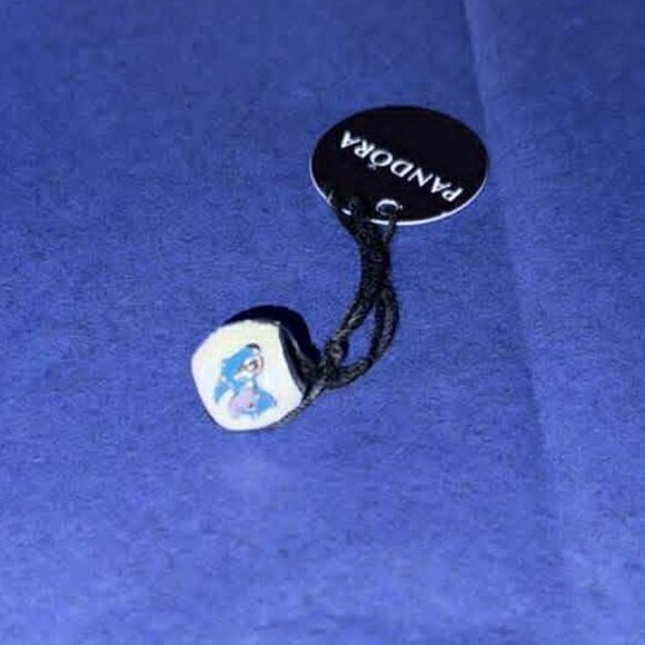 Pandora Disney Charm Lilo & Stitch #796338ENMX NEW W/tag - Picture 3 of 7